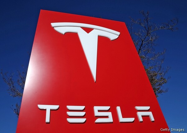 Tesla Gigafactory Planned: Huge Battery Plant Courted by States