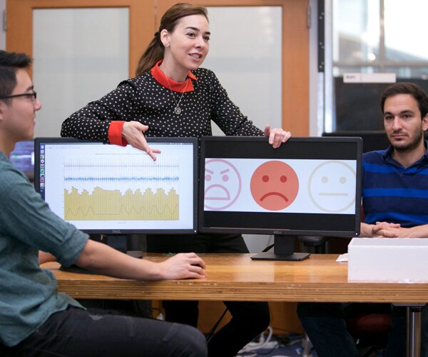 MIT Wireless Emotion Detector Can Read You Without Facial Expressions