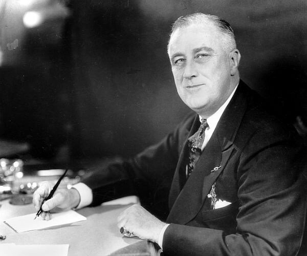 Ex-Reagan Aide Likens Trump to FDR