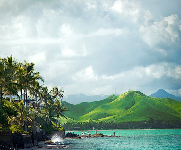 the mountains in the distance on the volcanic hawaiian islands