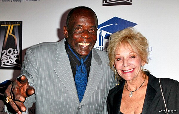 Deacon Jones Dies: NFL Hall of Famer Known as the Sackmaster Was 74