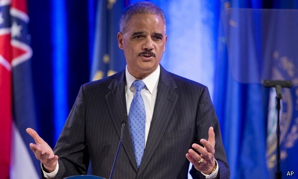 Holder Pushes to End Mandatory Minimum Drug Sentences 