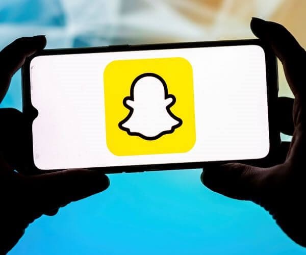 Snap Plans to Cut 20% of Staff