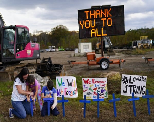 Residents of Maine Gather to Pray and Reflect, Four Days after a Mass Shooting Left 18 Dead