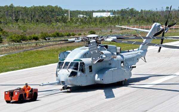 Sikorsky CH-53K Heavy-Lifting Helicopter Debuts for Marines