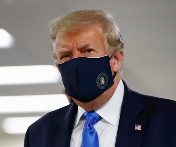 Trump Wears Mask in Public for First Time During Pandemic