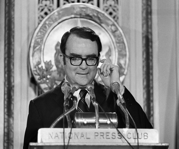 William Ruckelshaus, Nixon Nemesis Who Headed EPA, Dies at 87