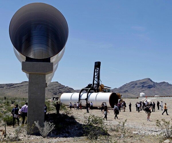 First Hyperloop One Test Was an Unhyped Lulu