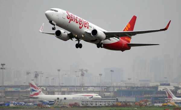 SpiceJet Grounded in India After Airline Fails to Pay Its Fuel Bills