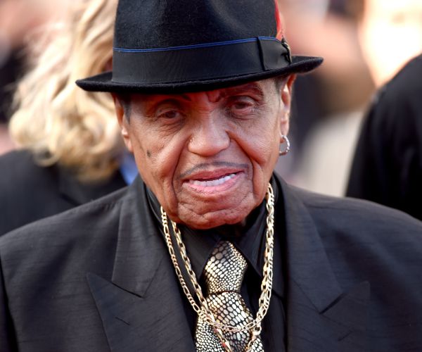 Joe Jackson, Michael Jackson's Father, Dies at 89