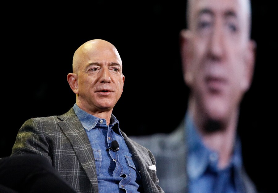 Bezos Flees High-Tax Seattle<br> for Florida, Saves $600M