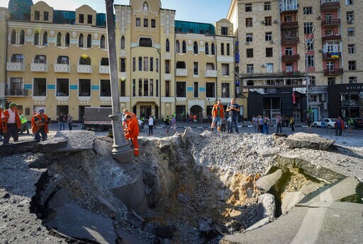 Cities near Ukrainian Nuclear Plant Shelled