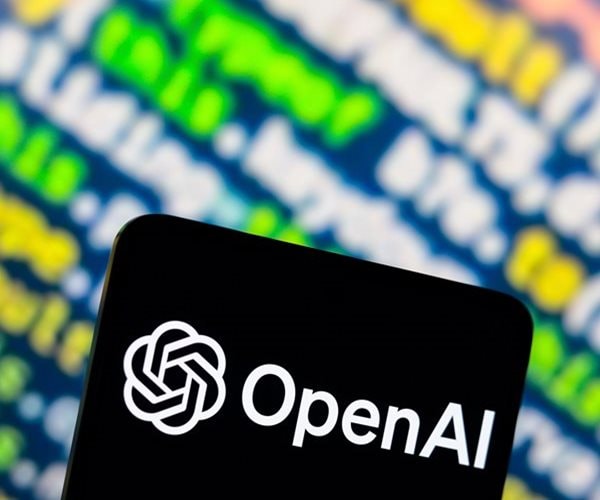 OpenAI 'Strawberry' Models Can Now 'Think'