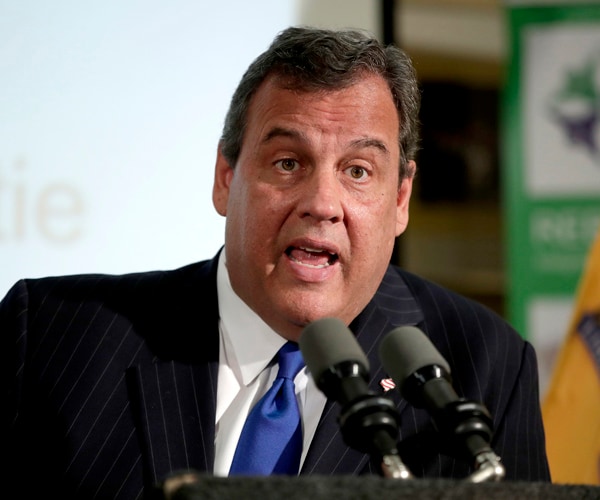 Chris Christie's TSA Perk as NJ Governor Awkwardly Yanked