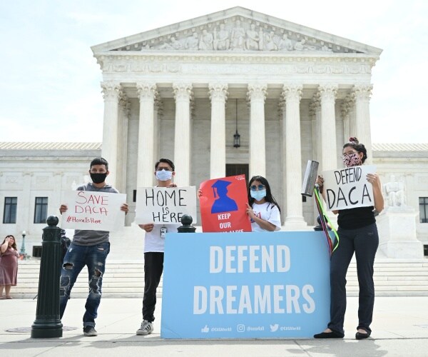 daca protest