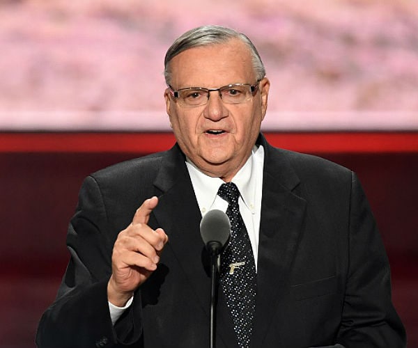 After Trump Pardon, Arpaio Plans Return to Politics