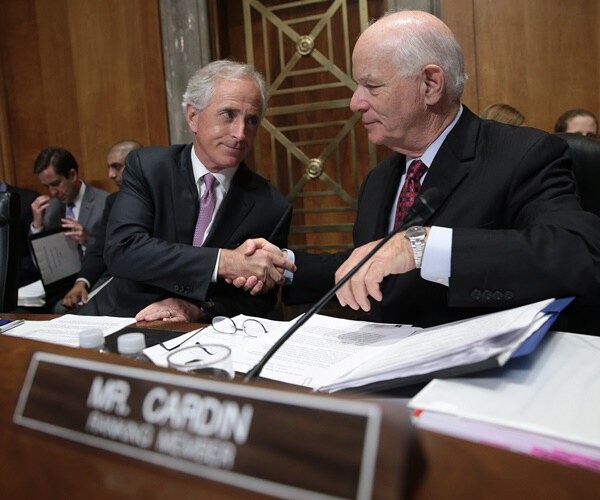 Senate Drops Russian Sanctions Bill, Pursues Iran Instead