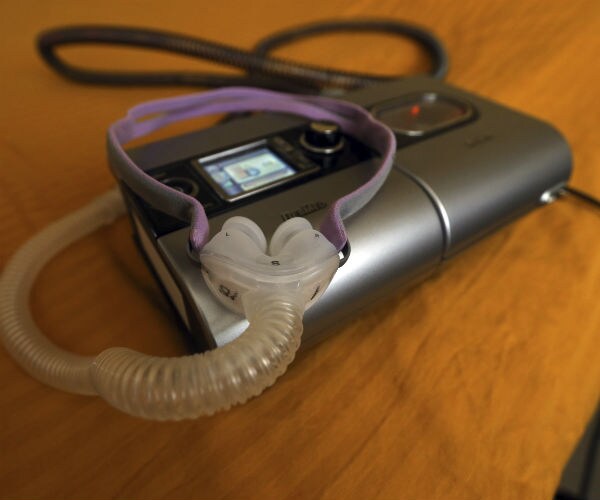 Humidifier May Help Sleep Apnea Patients Stick With Treatment