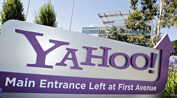 Yahoo Tops Google in Unique Page Views for July, Report Shows