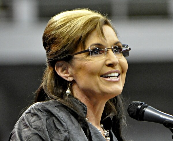 Palin Backs Independent for Alaska Governor