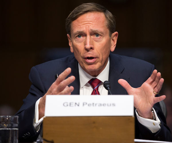 White House Signals Trouble for Petraeus 