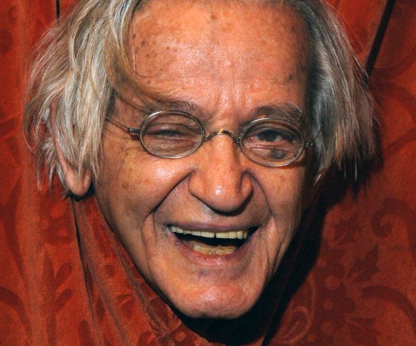 Irwin Corey Dies: Comedian, the World's Foremost Authority, Was 102