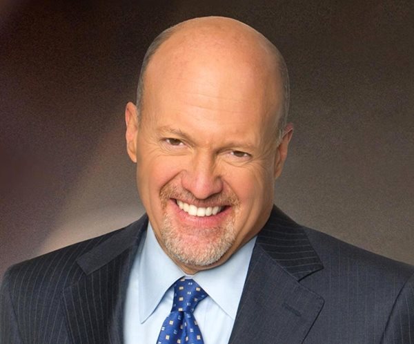 CNBC's Jim Cramer: Avoid Oil Stocks, Embrace Bank Stocks Amid Rate Hike