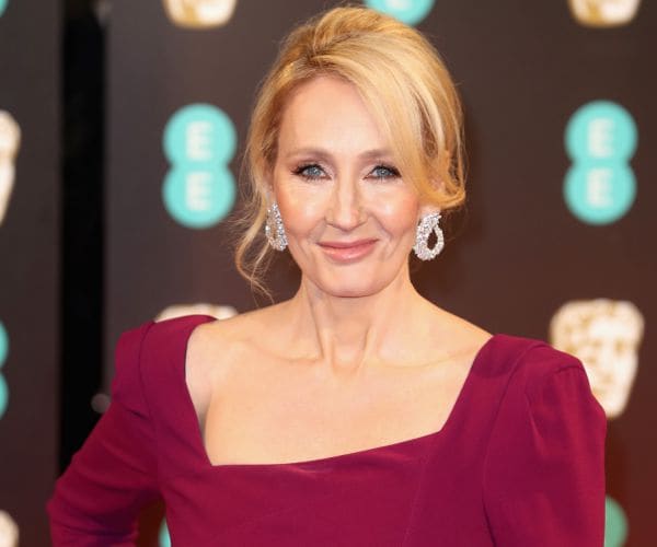 JK Rowling Apologizes After Trump Tweets (Sort Of)