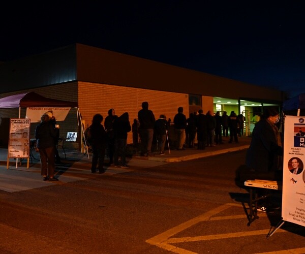 voters wait in line