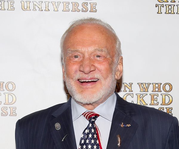 Buzz Aldrin Criticizes Armstrong Biopic With US Flag Tweet