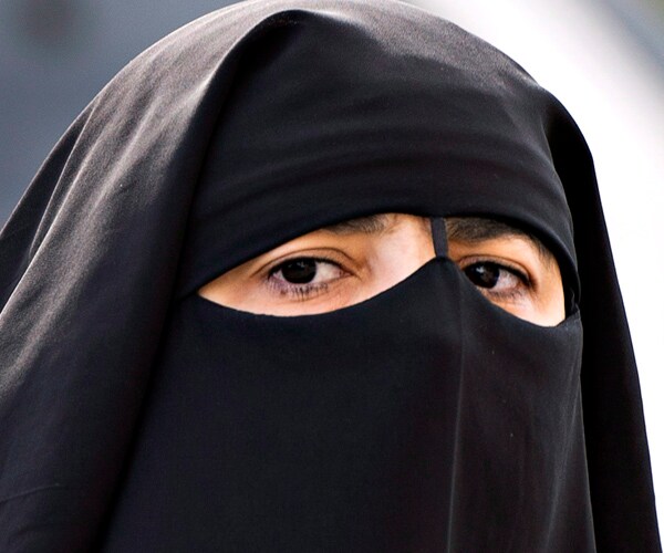 Quebec's Niqab Face-Covering Ban a First in North America