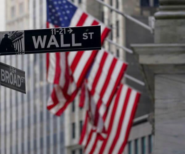 Wall Street Ticks up as CPI Keeps Rate Cuts on the Table