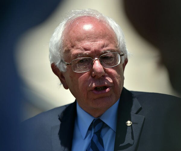 Sanders Sees Emails as Drag on Clinton Heading Into Calif. Primary