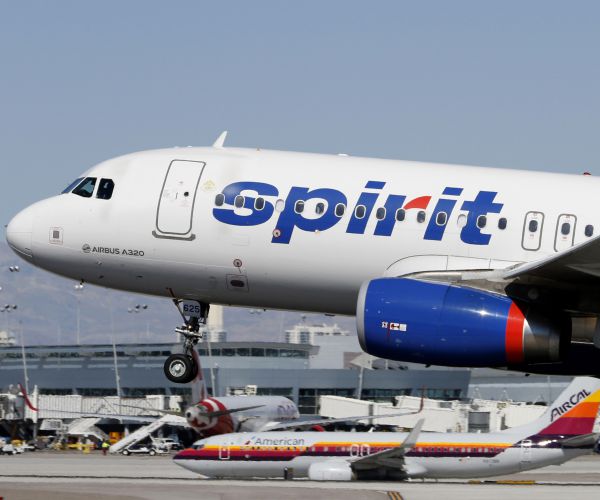 On Spirit Airlines Flight, Woman Overdoses, Doctor Saves Her