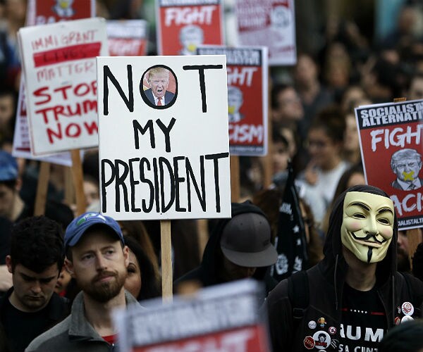 Trump Protesters to Build Liberal Version of Tea Party