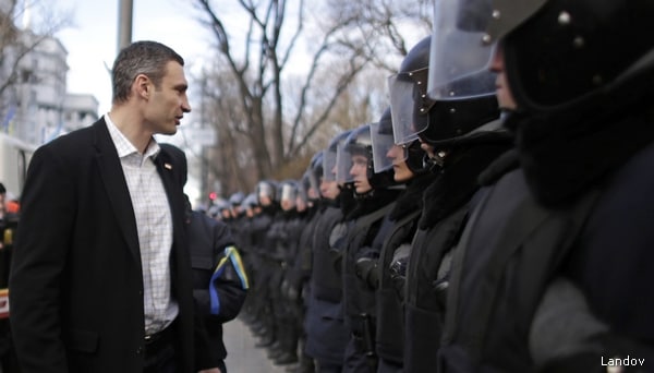 Ukraine Protesters Angry With Gov't; Vitaly Klitschko Urges Resignations