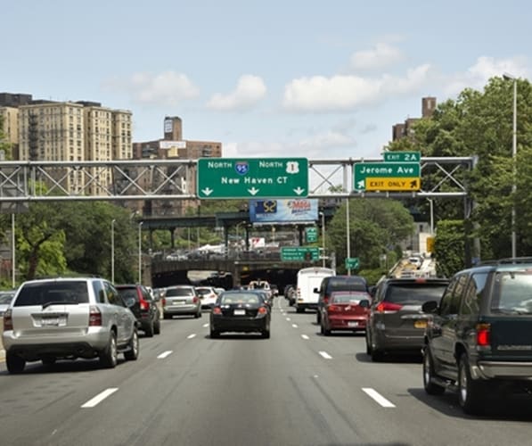 Hardy Economy Puts Fewer People in More Cars for Thanksgiving