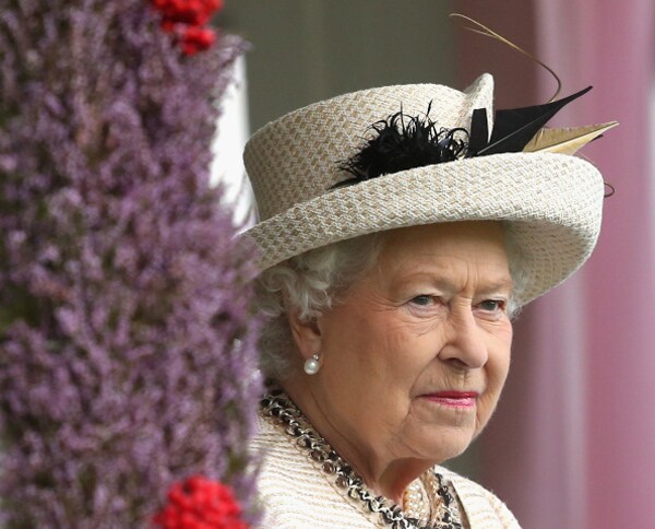 Queen Elizabeth: Scotland Should 'Think Very Carefully About the Future'