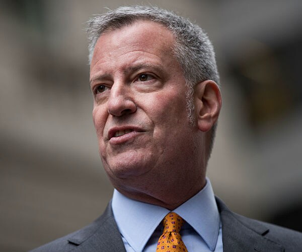 NYC Mayor de Blasio Tweets His Tax Returns: 'See, Trump?'