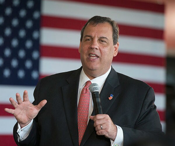 Christie, Paul Rip Each Other Over Patriot Act Beliefs