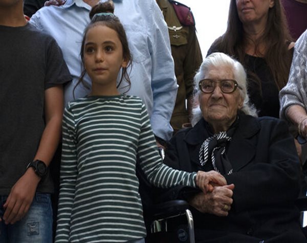 In Fading Ritual, WWII Rescuer Reunites with Jews She Saved