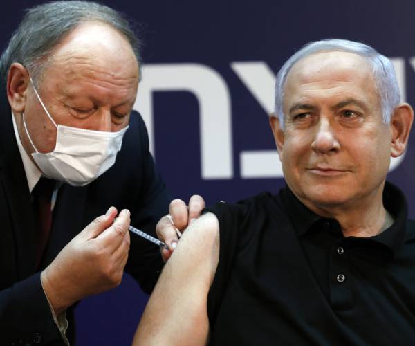 Israeli PM Joins World Leaders Getting COVID-19 Vaccine 