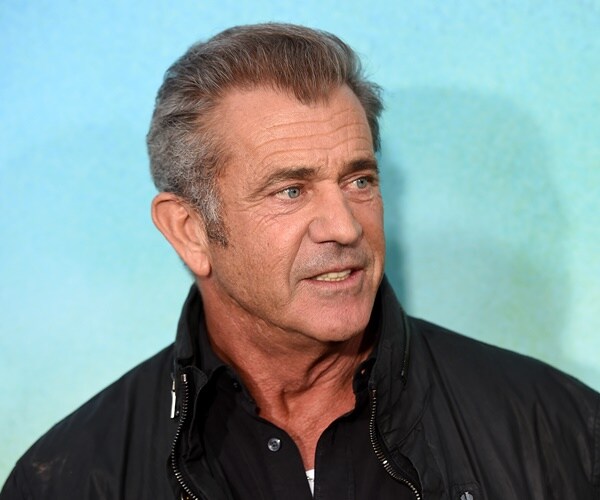 Mel Gibson Emerges From Hollywood Wilderness, Signs With Agent CAA