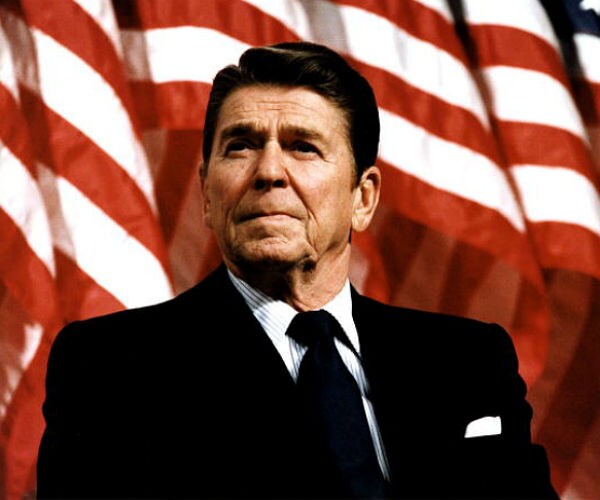 Online Petition Calls for Reagan to Get Honorary Oscar