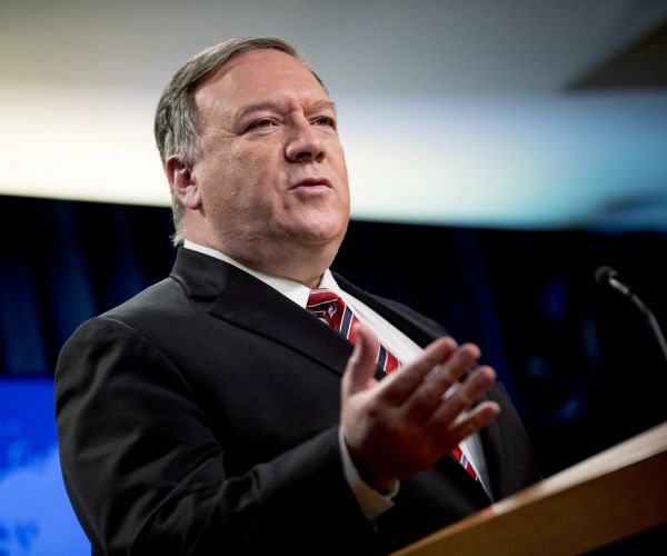 Pompeo Tells China Not to Interfere With US Media in Hong Kong