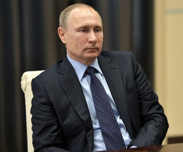 Putin: Russian, US Intelligence Agencies Should Restore Ties