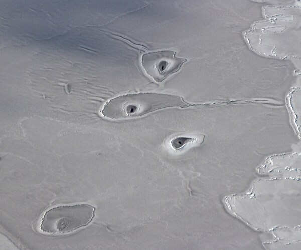 NASA: Holes in Arctic Ice a Mystery