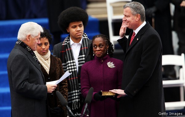 Bill Clinton Swears in de Blasio as NYC Mayor