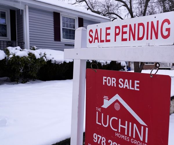 US Home Prices Could Tumble 19.5%, Dallas Fed Warns