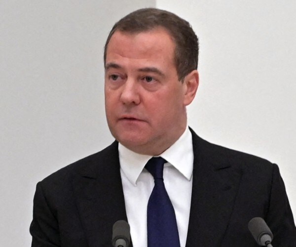 Medvedev: Russia Doesn't 'Especially Need' Diplomatic Ties With West